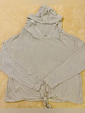 Women’s “dip sleep” Long Sleeve Knit Hooded Top